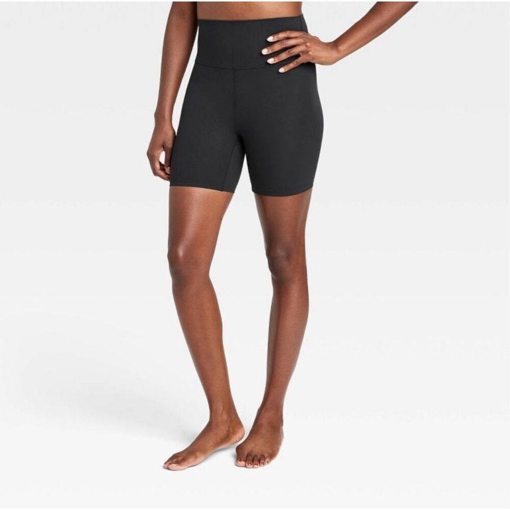 All in Motion Black High Rise 6” Shorts Size Medium New